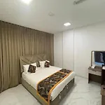 Star Suites